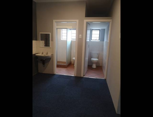 105M² BUSINESS CENTRE TO LET IN SYDENHAM